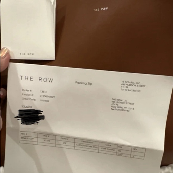 THE ROW SHOULDER BAG IN CUIR NWT - Picture 5 of 7